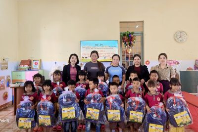 🌸DỰ ÁN TĂNG CƯỜNG NĂNG LỰC VÀ THÚC ĐẨY THỰC HÀNH BẢO VỆ TRẺ EM TRONG SẢN XUẤT CÀ PHÊ TRAO QUÀ CHO HỌC SINH CÓ HOÀN CẢNH KHÓ KHĂN🌸