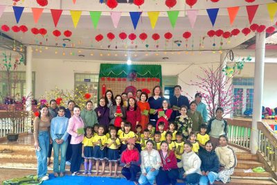 Trường MG Hoa Tăng Bi tổ chức trải nghiêm “Lễ hội mùa xuân” chào mừng tết Nguyên đán Ất Tỵ, đón Tập đoàn Lavazza và Tổ chức Save the Children international đến thăm và làm việc tại trường